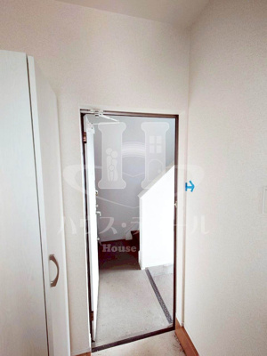 【玄関】 | ヴィラート川口坂下 | 玄関です