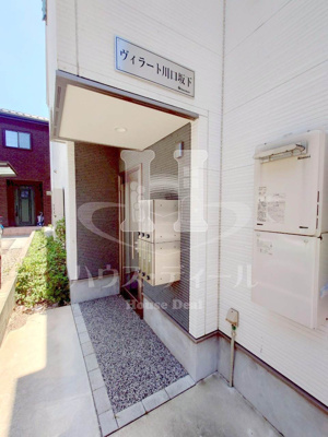 【エントランス】 | ヴィラート川口坂下 | 落ち着いたエントランスです