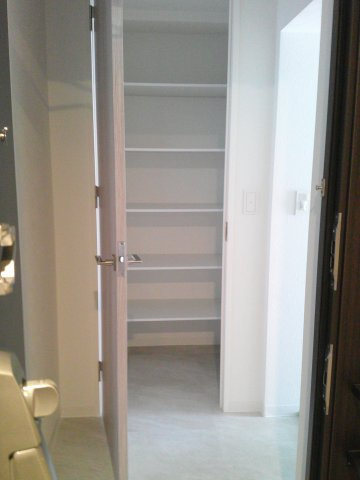 大阪市中央区安堂寺町１丁目の賃貸マンションの収納