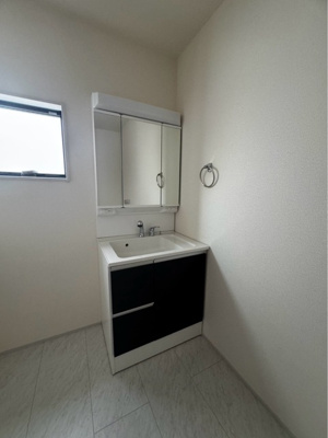 【内観：施工例】 | リーブルガーデン西区学園東町２期 | 同シリーズ