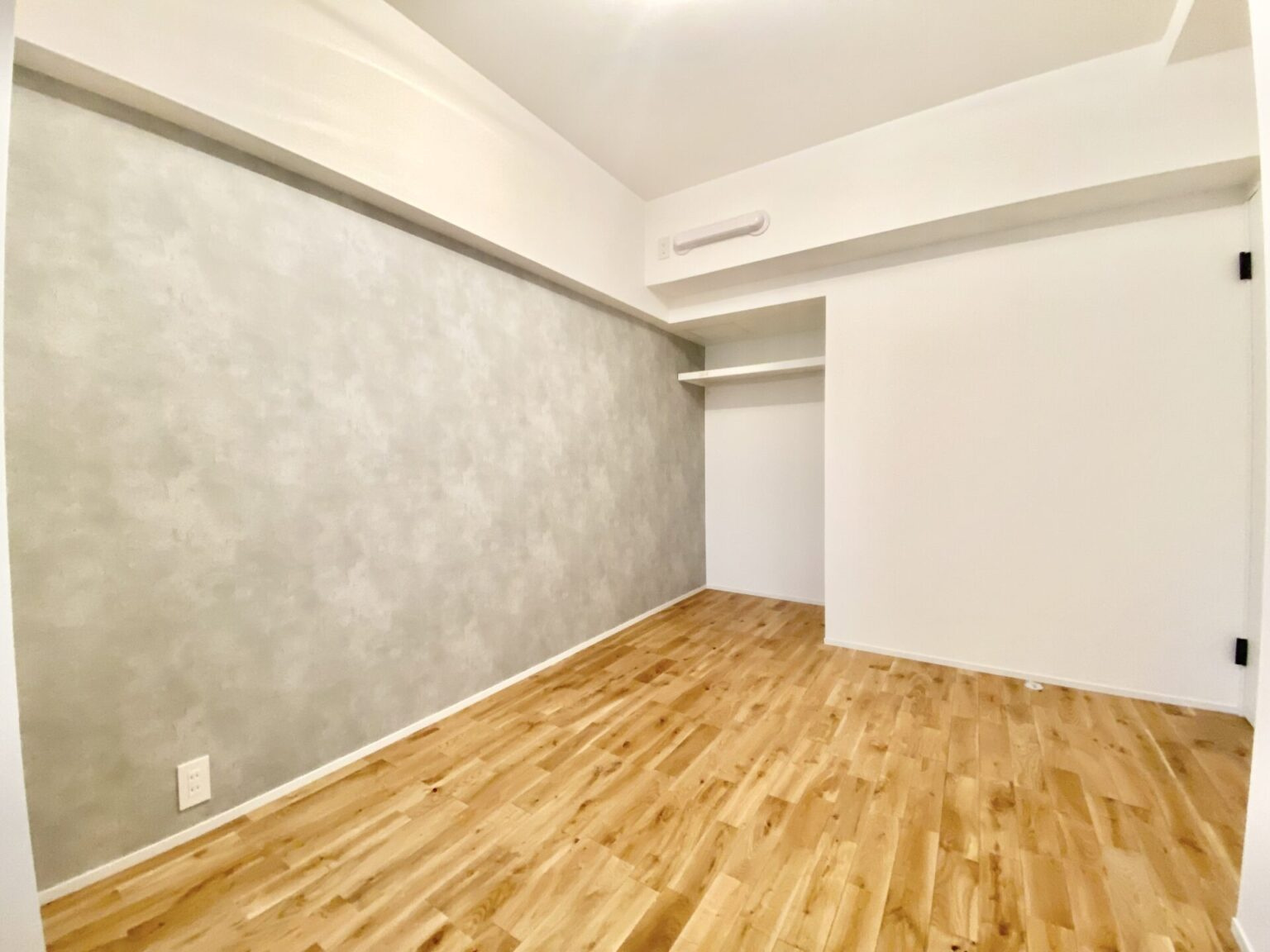 練馬区中村北1丁目　藤和ハイタウン練馬　ペット可　リノベマンションの洋室