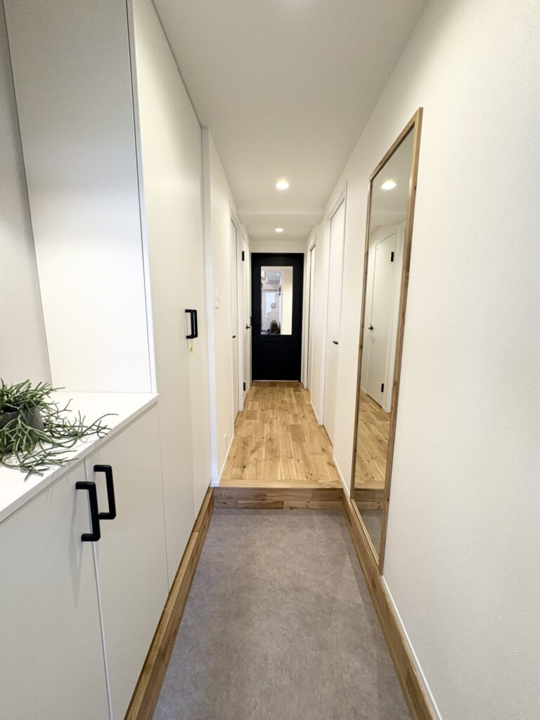 練馬区中村北1丁目　藤和ハイタウン練馬　ペット可　リノベマンションの玄関