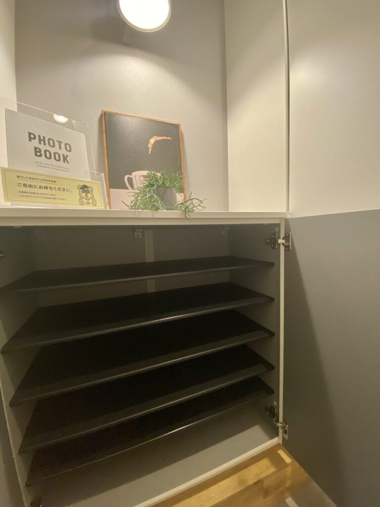 練馬区中村北1丁目　藤和ハイタウン練馬　ペット可　リノベマンションの収納|シューズボックス