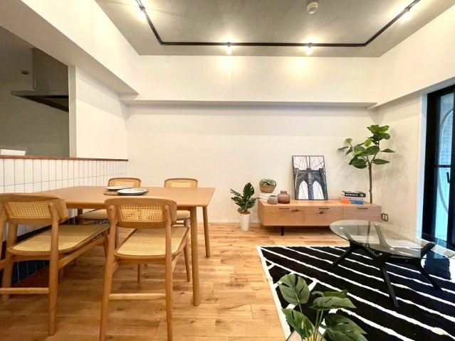 練馬区中村北1丁目　藤和ハイタウン練馬　ペット可　リノベマンションの居間・リビング