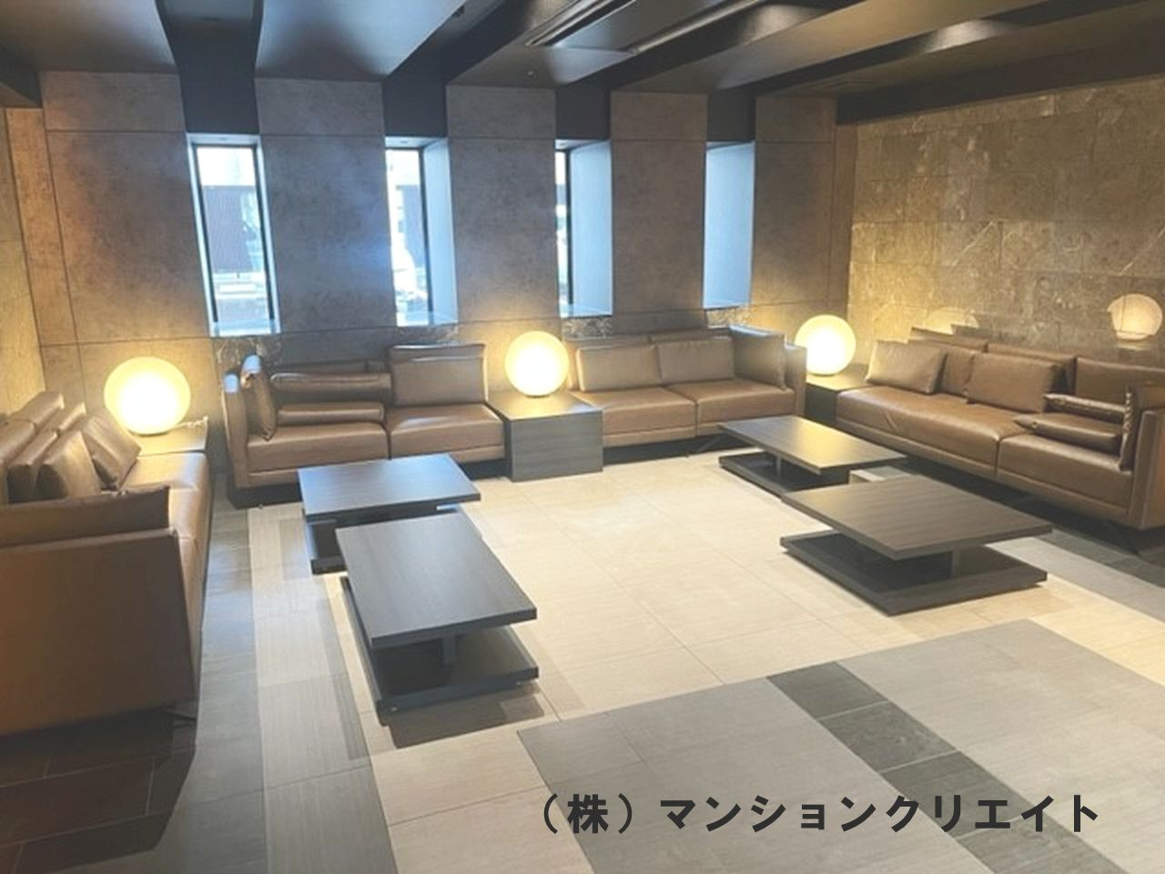 レーベン福井二の宮CROSS FRONTのロビー