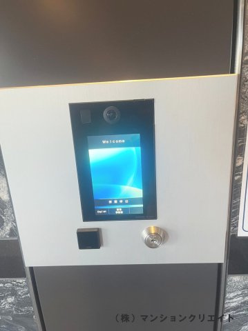 レーベン福井二の宮CROSS FRONTの防犯設備|オートロックシステム