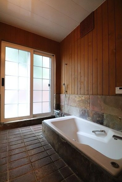 アサヒ国分町戸建の浴室