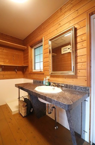 アサヒ国分町戸建の独立洗面台