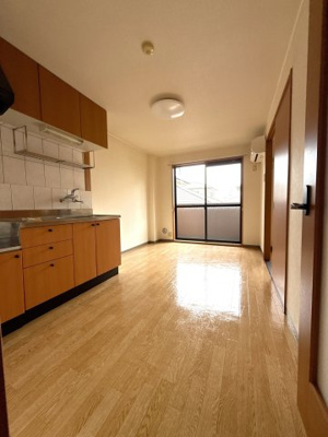 【居間・リビング】 | チェリーブロッサム・ガーデン