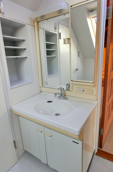 【独立洗面台】 | シャトー阿佐ヶ谷 | シャワー付き