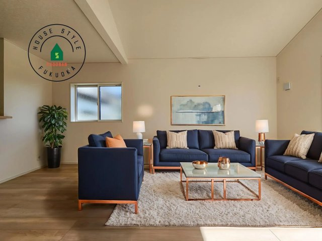 小郡市寺福童第12-2棟（2号棟）の居間・リビング|キッチンからリビングをしっかり確認できます。家族の笑顔があふれる空間になりそうですね。※家具はCGを合成したものです。