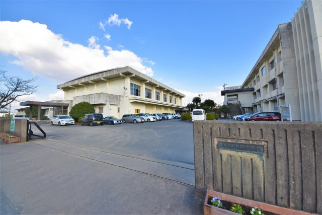 小郡市寺福童第12-2棟（2号棟）の周辺|小郡中学校