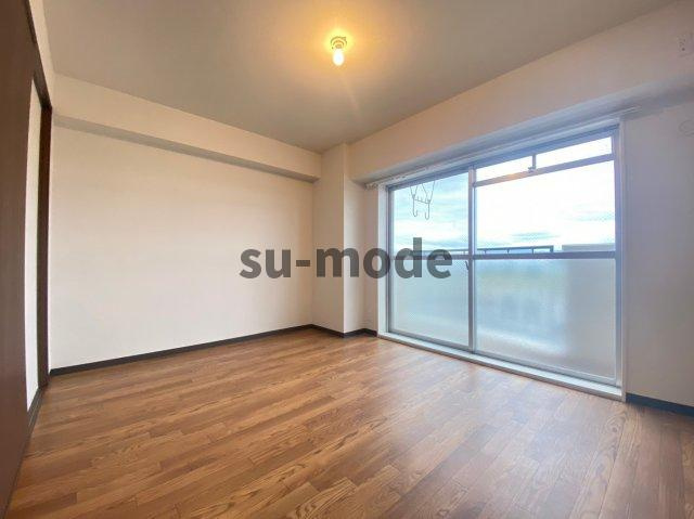 アルバ摂津の寝室