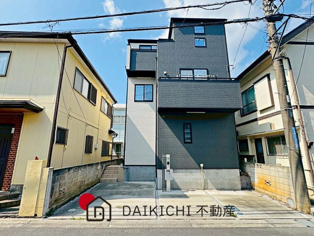 【前面道路含む現地写真】 | 坂戸市千代田1丁目　中古戸建