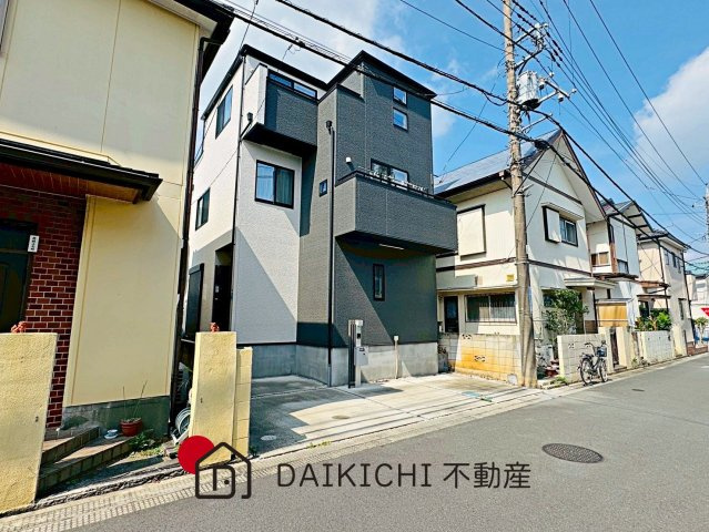 【前面道路含む現地写真】 | 坂戸市千代田1丁目　中古戸建