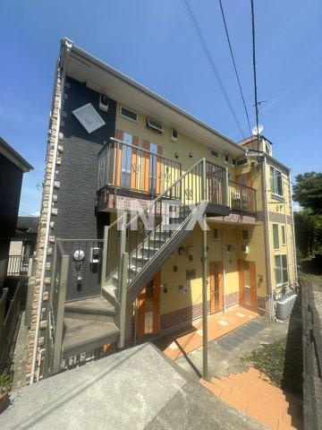 横浜市南区別所４丁目のアパートの外観