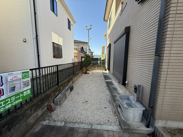 飯塚町中古住宅の庭|■南庭には物置も付いています