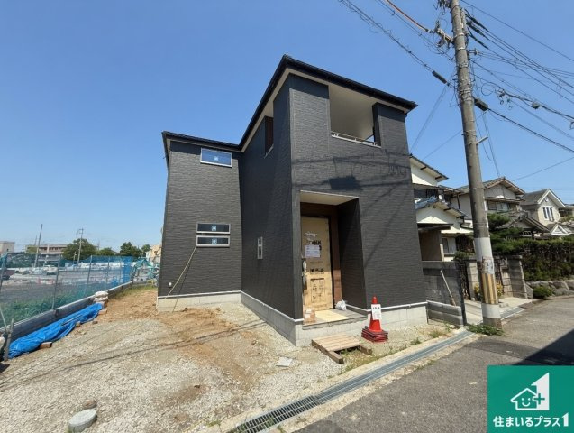 貝塚市澤　第8期　新築一戸建ての外観|現在建築中！落ち着いた街並みで新生活を始めることが出来そう！周辺の物件も併せてご紹介させて頂きます！