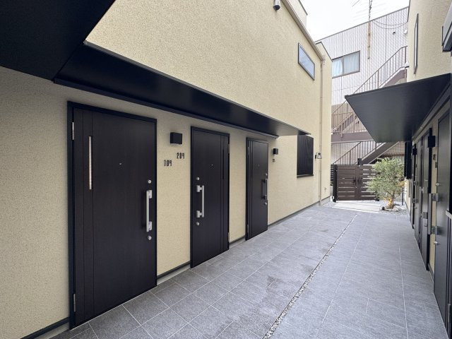 CS GARDEN田園調布のエントランス