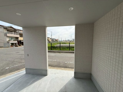 【駐車場】 | 浅香山小・北東角地・新築建売・堺市堺区香ヶ丘町3丁 | 駐車場です