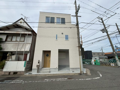 【前面道路含む現地写真】 | 浅香山小・北東角地・新築建売・堺市堺区香ヶ丘町3丁 | 前面道路含む現地写真です