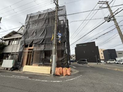 【前面道路含む現地写真】 | 浅香山小・北東角地・新築建売・堺市堺区香ヶ丘町3丁 | 前面道路含む現地写真です