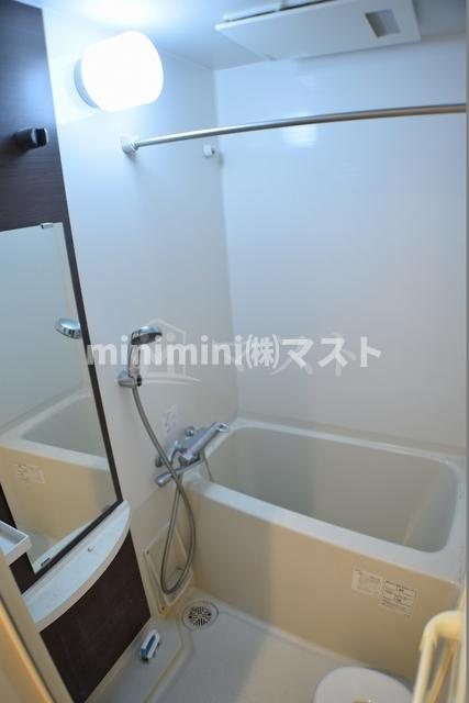 エステムコート難波サウスプレイスⅢラ・パークの浴室