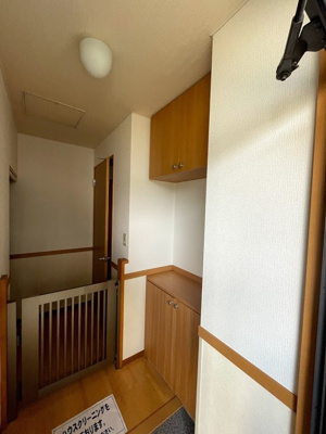 【玄関】 | コンフォート柏原B