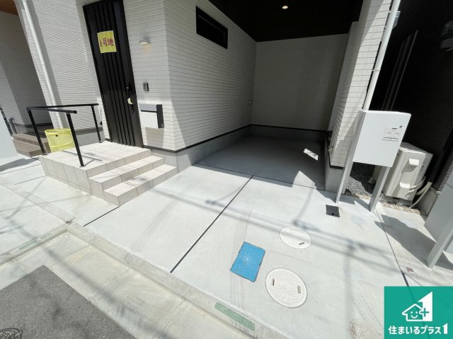 大東市三住町　新築一戸建ての駐車場|駐車スペース！散水栓があるので、こまめに愛車を洗えます！