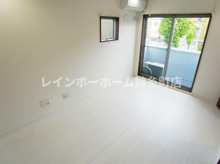 グランクオール西綾瀬の居間・リビング