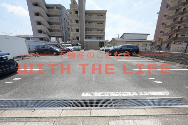 ソフィアガーデン小森野【キャッシュバック対象物件】の駐車場|駐車場があります