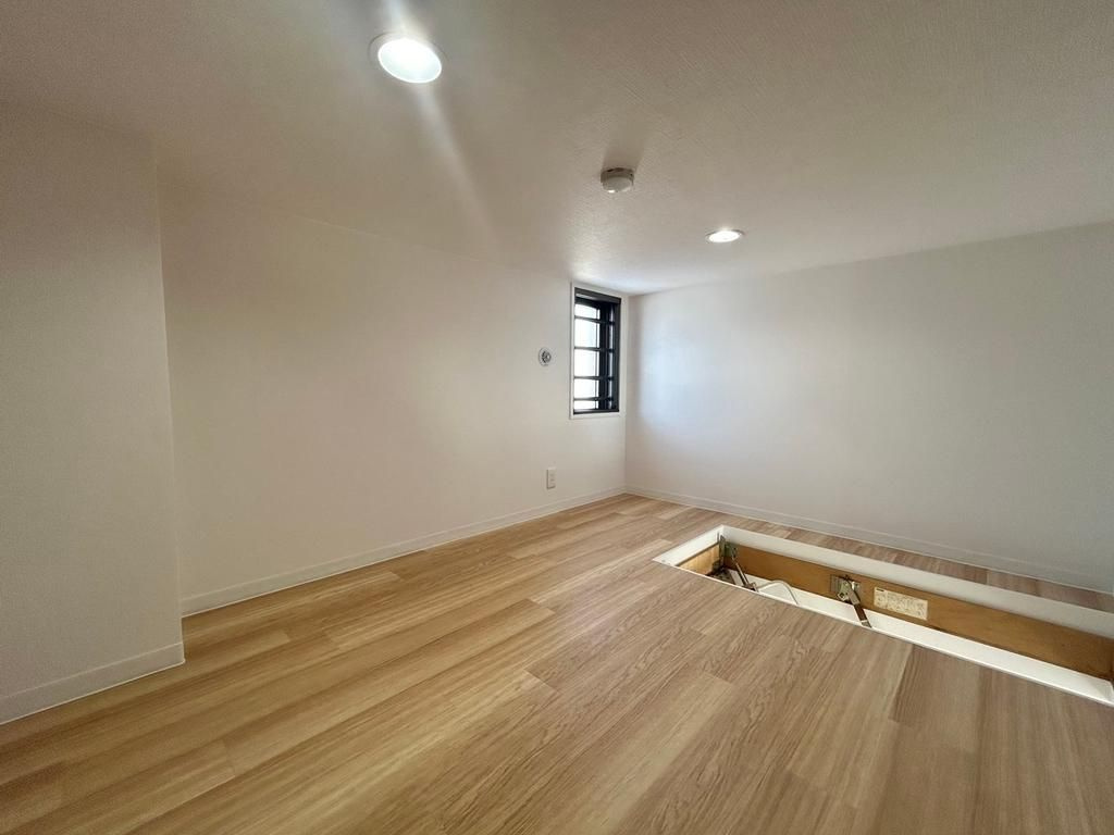 西東京市栄町１丁目の中古マンションの洋室