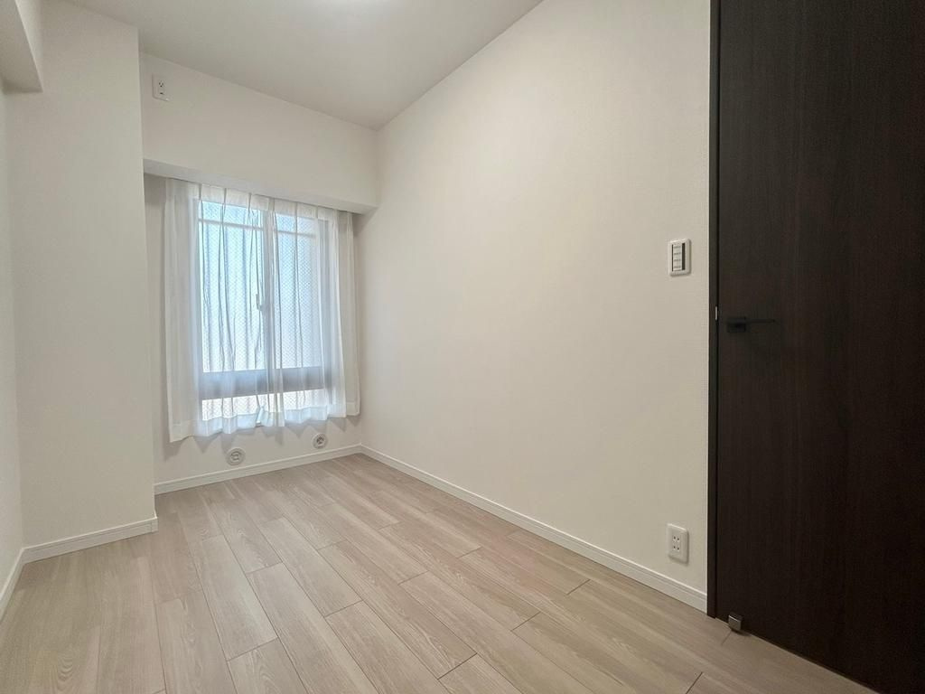 西東京市栄町１丁目の中古マンションの洋室