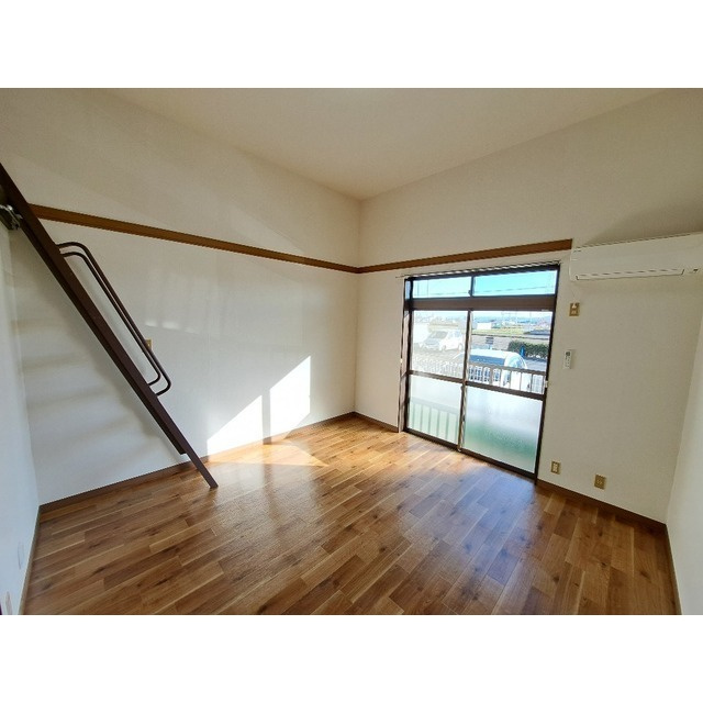 リバティータウンSの居間・リビング