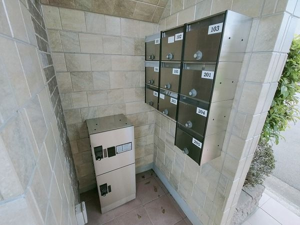 クレセント松本Ａのロビー