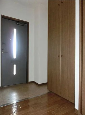 ★当社HP限定★　香川県観音寺市1棟収益マンションの玄関