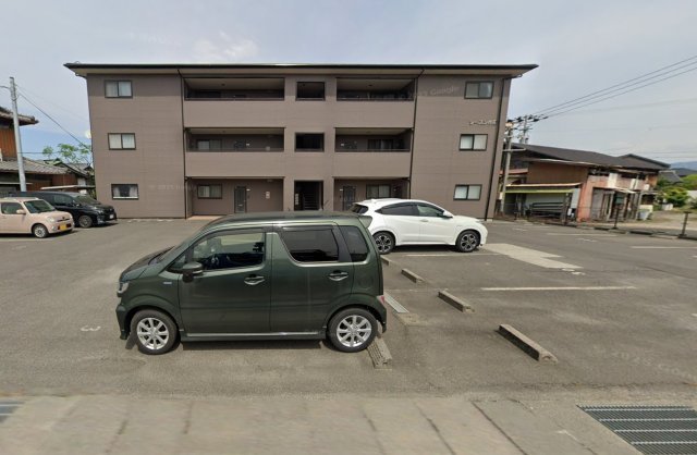 ★当社HP限定★　香川県観音寺市1棟収益マンションの駐車場