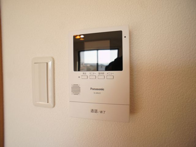 【セキュリティ】 | ウィステリア府所 | 訪問者の確認ができるTVドアホン付きです♪