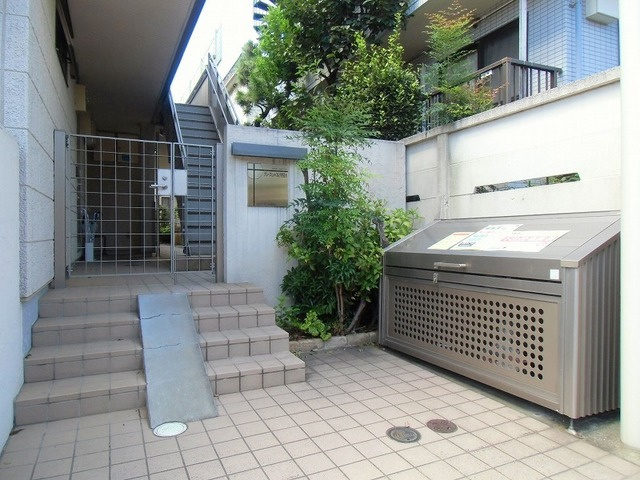 グレースしゃくなげ学芸大のその他共用部分|★敷地内ゴミストッカー★