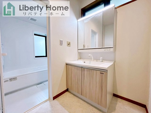 守谷市美園5丁目　中古戸建の独立洗面台