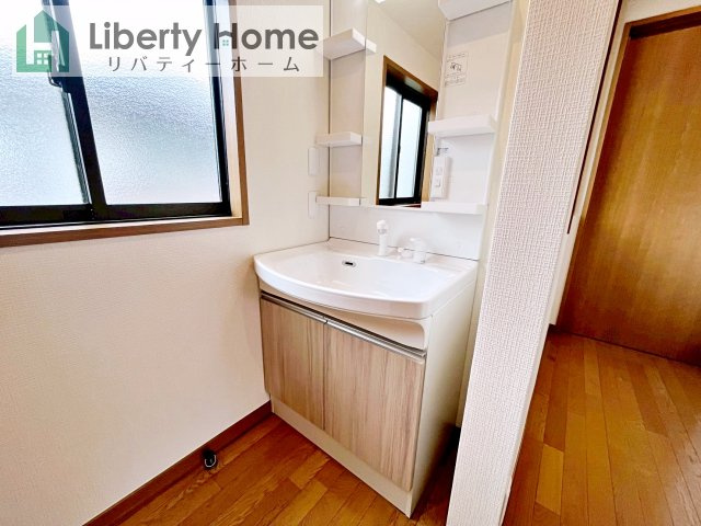 守谷市美園5丁目　中古戸建の独立洗面台