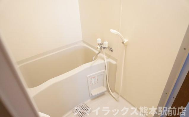 熊本市中央区坪井１丁目の賃貸マンションの浴室