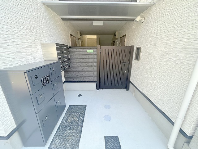 ドエル小花のエントランス|エントランスです