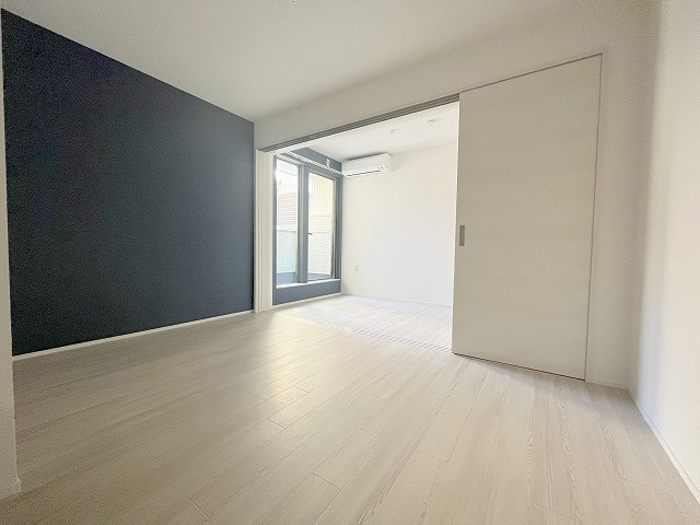 ドエル小花の居間・リビング|ゆったり過ごせる居間です