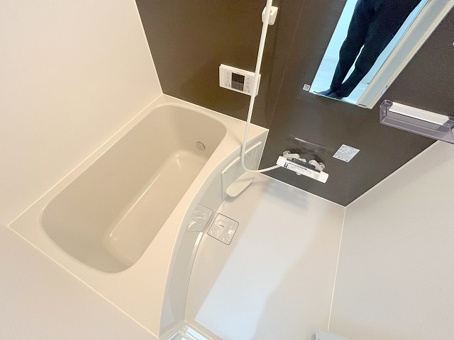 ドエル小花の浴室|お風呂です