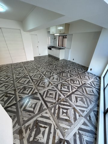 鯉川マンションの居間・リビング