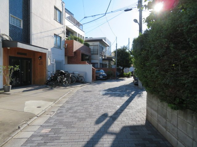 新宿区下落合３丁目の一棟マンションの周辺