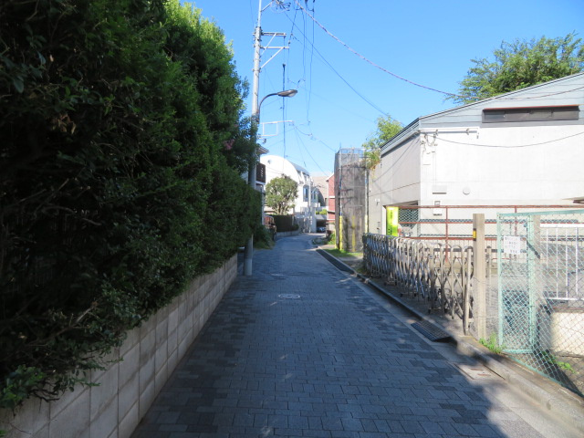 新宿区下落合３丁目の一棟マンションの周辺