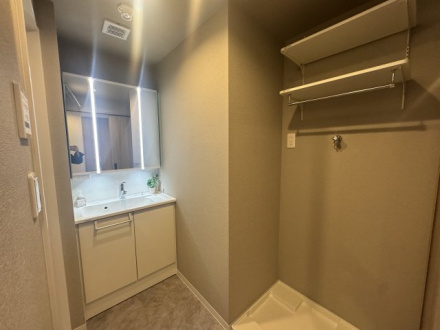 ペルル伏見桃山の独立洗面台