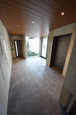 【ロビー】 | GOPI RESIDENCES